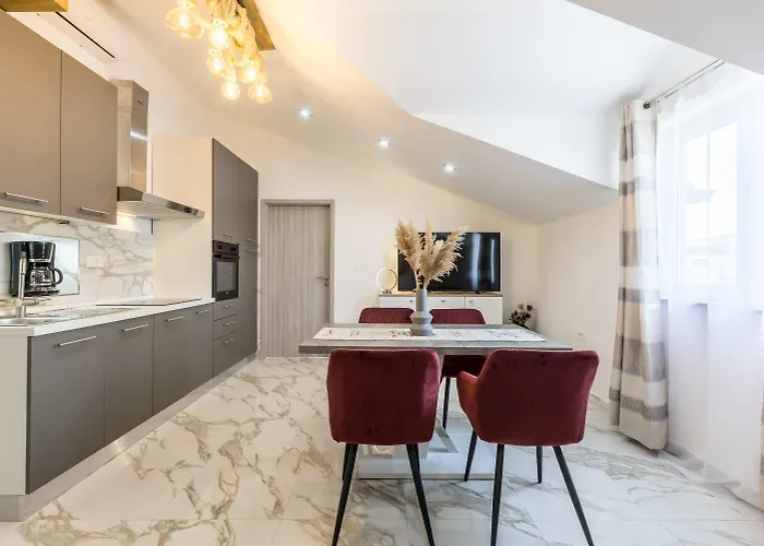 Royal Blue * וודיצה