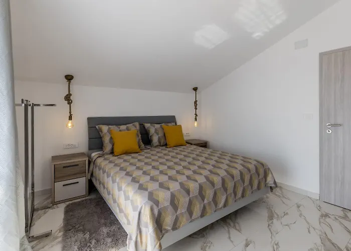 Royal Blue * וודיצה