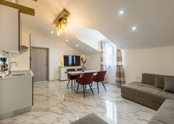 Royal Blue * וודיצה